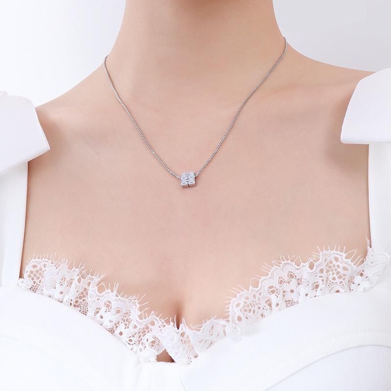 Femme  Collier 4G En Métal Avec Cristaux  | Bijoux Accessoires ARGENTE